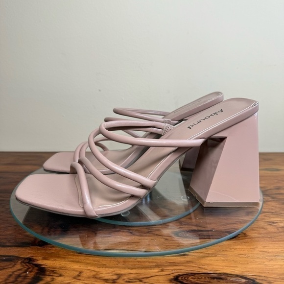 Abound Austyn Strappy Sandal in Tan Mocha - Picture 3 of 16